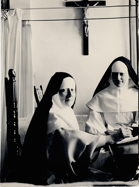 Photographie de Mère Saint-Denis